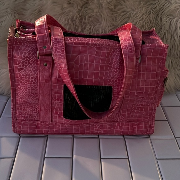CHELSEA PAWS Pink Faux Alligator Pet Carrier - Picture 2 of 16